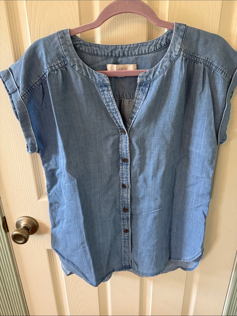 LOFT Light Denim Blue Short-Sleeve Button Front Shirt